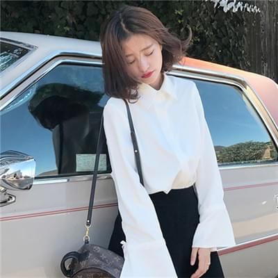 纯色喇叭袖长袖衬衫