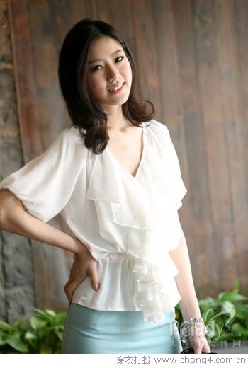 荷叶边打造柔美小女人