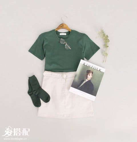 色系:墨绿色 风格:优雅稳重